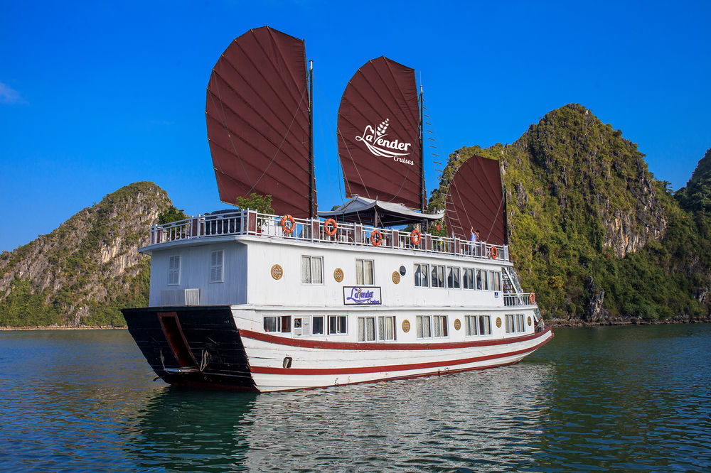 Halong Lavender Cruises Hotel Ha Long Exterior photo